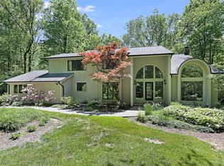 16725 Brigadoon Dr, Chagrin Falls, OH 44023