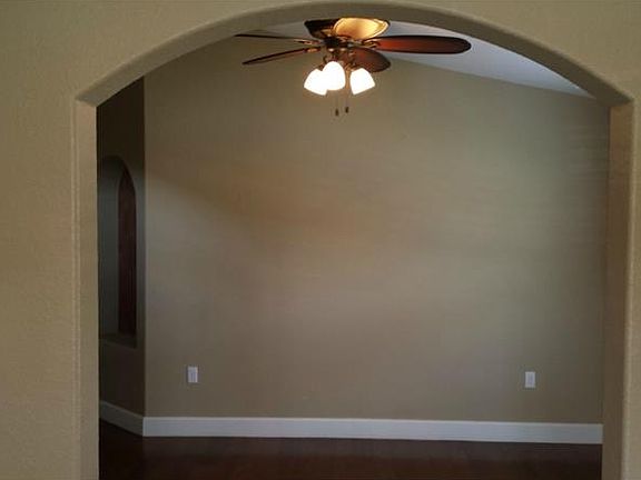 3rd image of 6331 Silver Leaf Ln