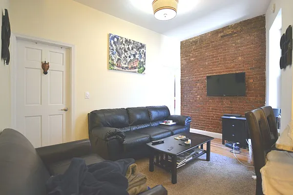 Rented by Bold New York | media 2