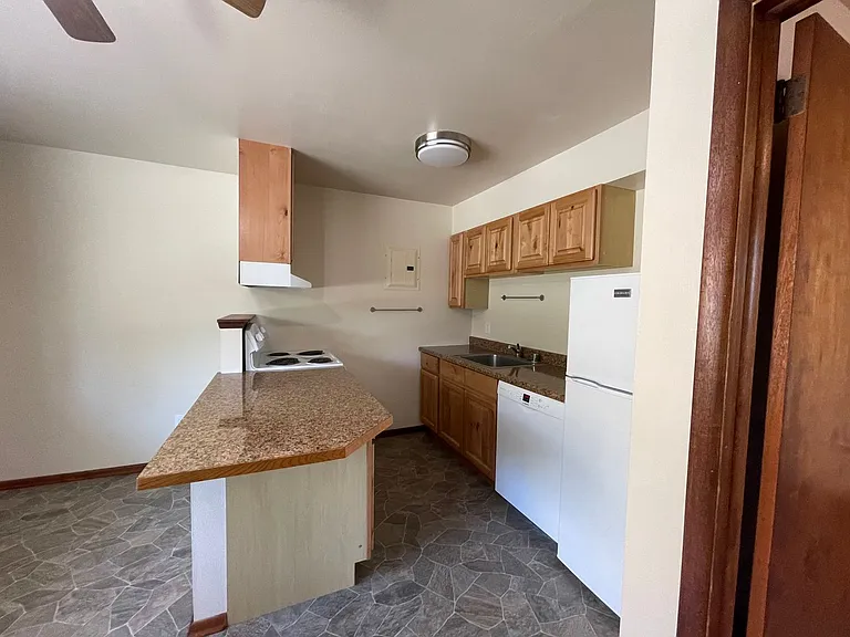 607 C Street in Cheney Near EWU Campus! — Photo 8