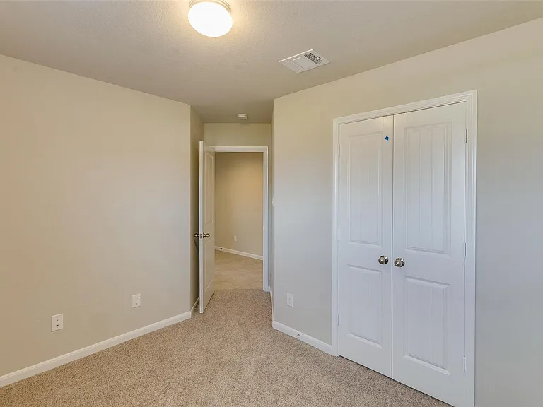 2213 Del Mar — Photo 9