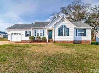 919 S Willhaven Dr, Fuquay Varina, NC 27526
