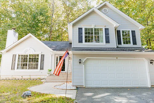68 Dorothy Ln Photo 1
