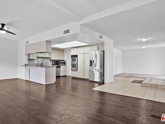 5th image of 15513 S Tarrant Ave