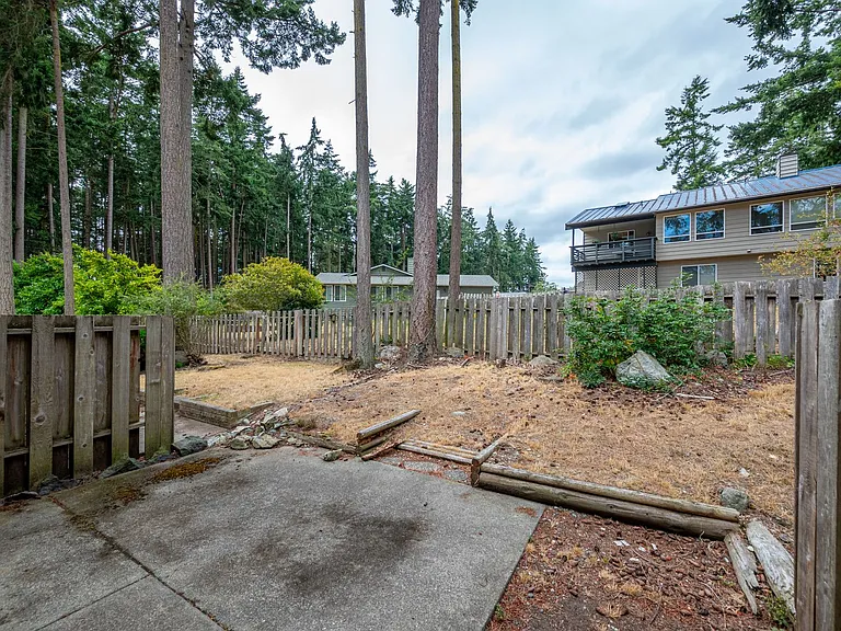 111 NW Columbia Dr #B3 — Photo 19