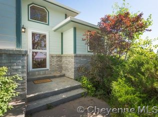 5715 Kinkade Dr, Cheyenne, WY 82009