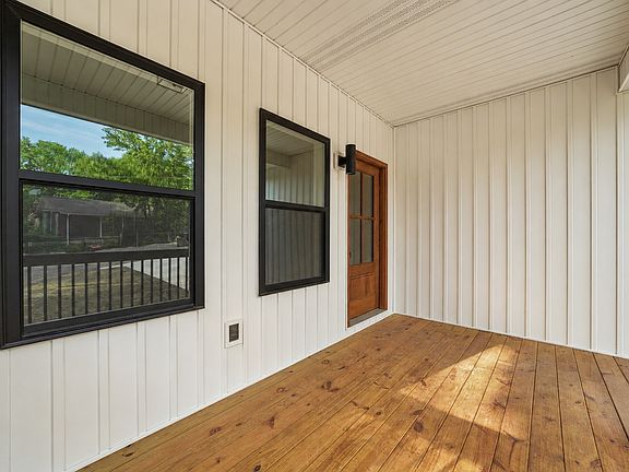 5th image of 1308 Ezell St NE