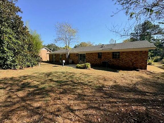 2nd image of 2458 Barnes Crossing Rd