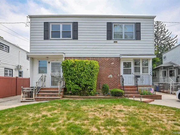 137-10 64th Road, Flushing, NY 11367