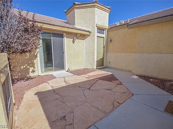 3rd image of 8044 Slate Falls St
