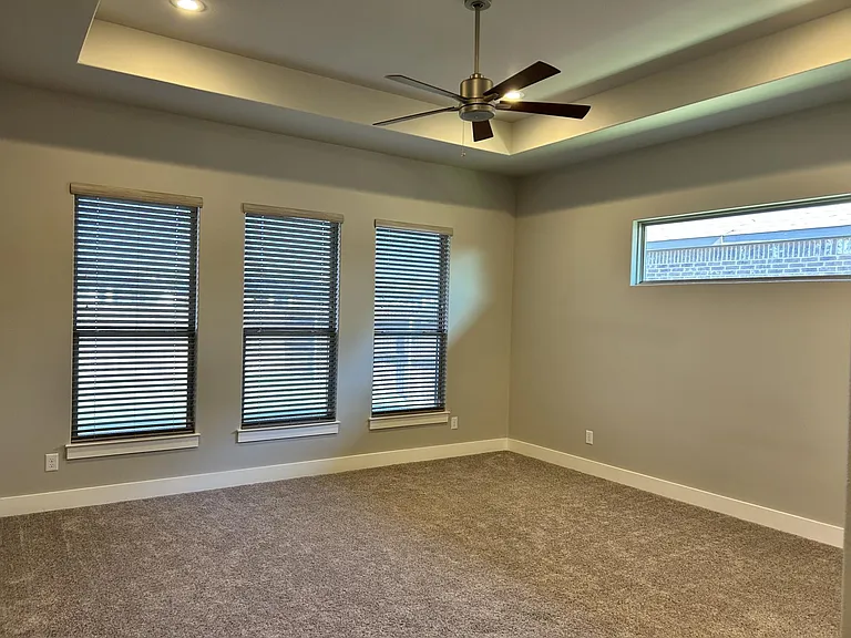 6426 Clayton Ct — Photo 16
