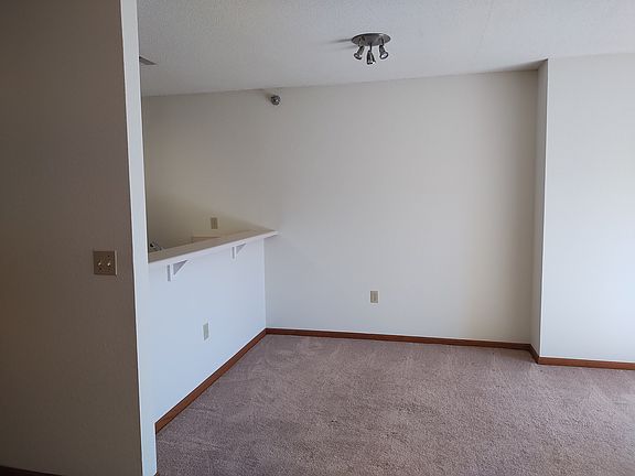 Dinette adjacent to Kitchen