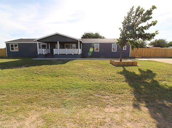 3rd image of 2205 N Alturas Ave