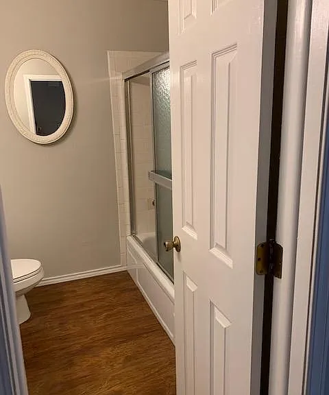 2nd bathroom