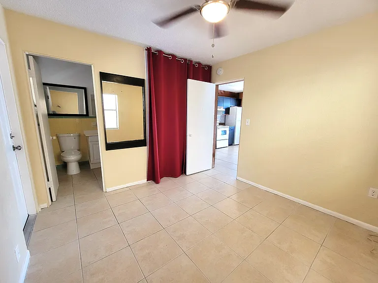 305 S Ocean Dr #3 — Photo 8