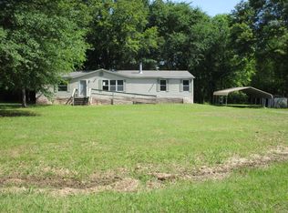 10721 Southern Rdg E, Keithville, LA 71047