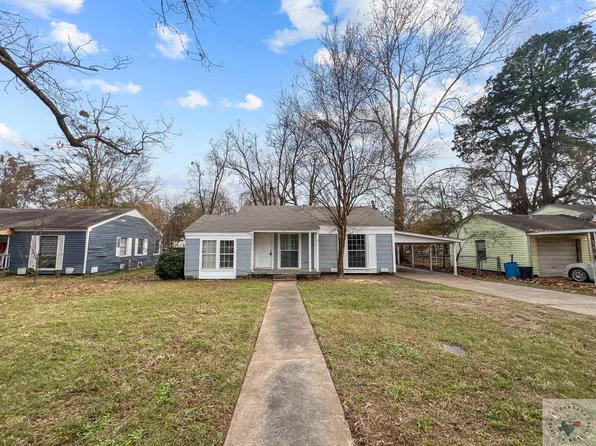 804 Redwater Rd, Wake Village, TX 75501