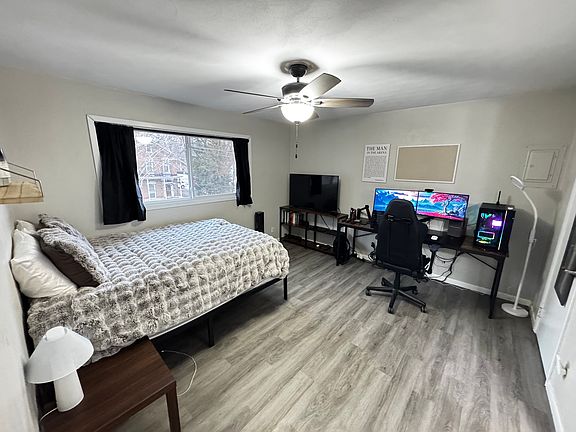 3rd image of 770 University Ave #4