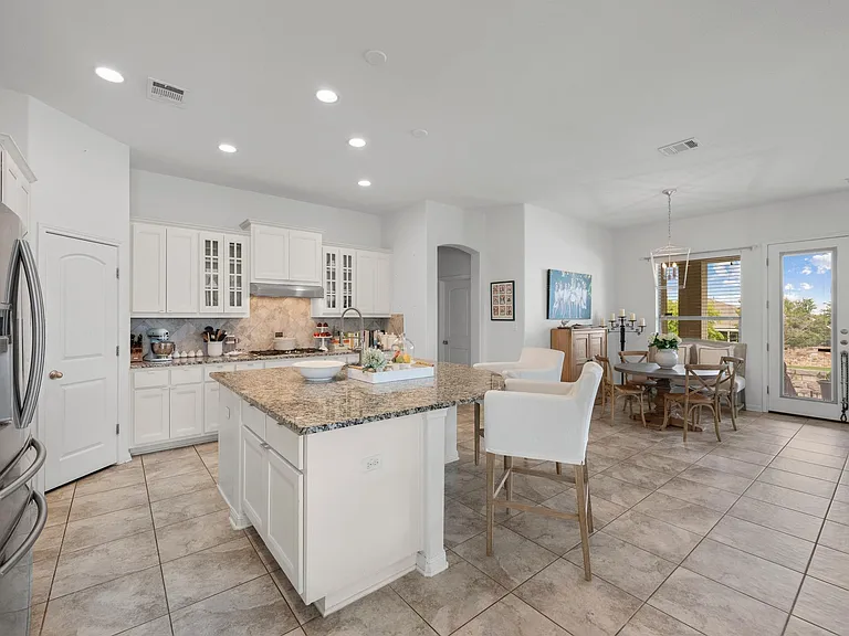 4221 Gandara Bnd — Photo 11