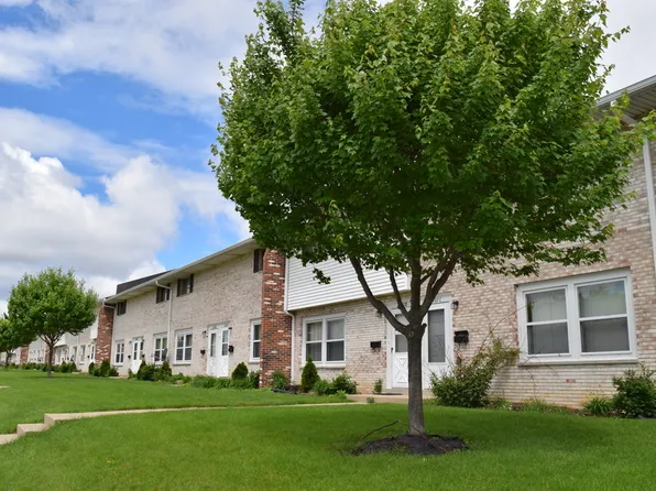 Halsted Park Apartments and Townhomes