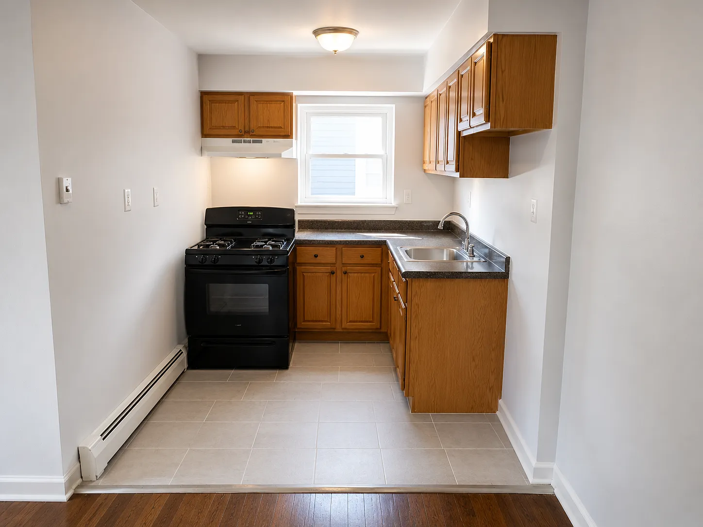 2 bed, 650 sqft, $1,750 — Photo 1
