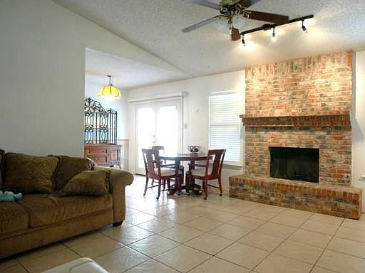 2nd image of 14210 HUNTER HILL DR