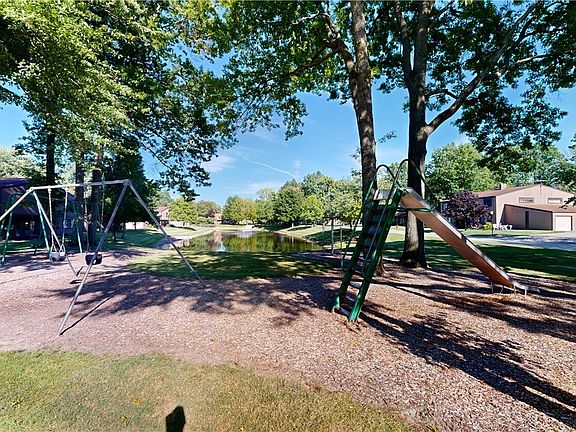 3rd image of 26684 Lake Of The Falls Blvd