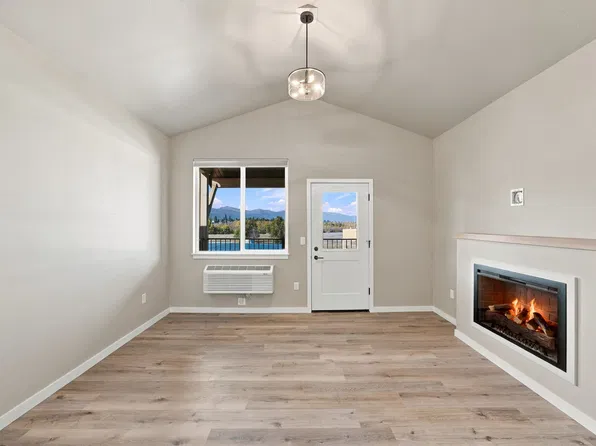 159 Canyon Falls Way #207, Hamilton, MT 59840