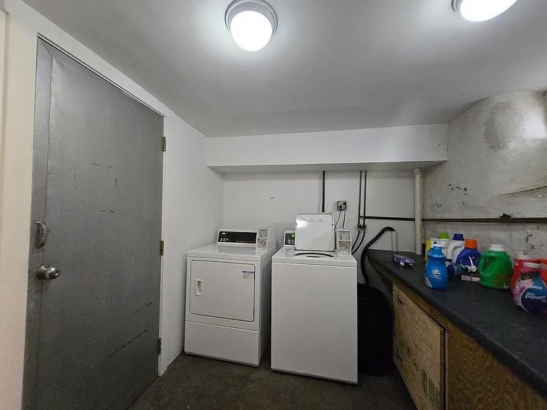 11 Birch Cres — Photo 5