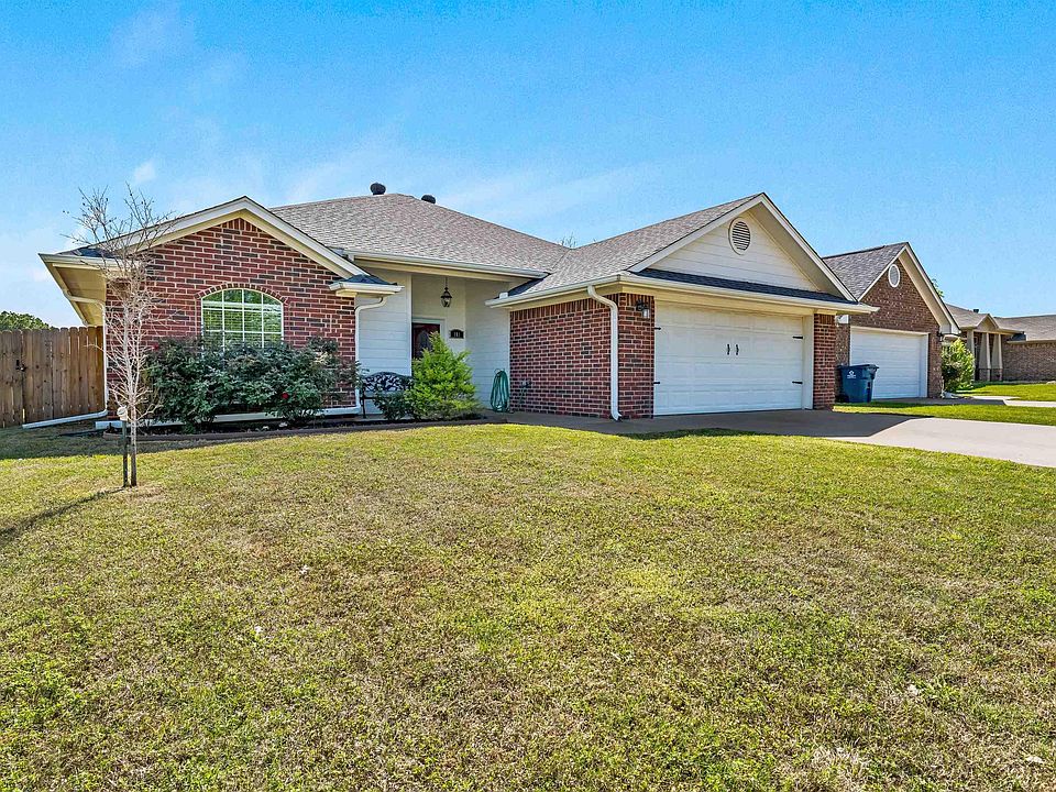 1st image of 101 Collin Dr