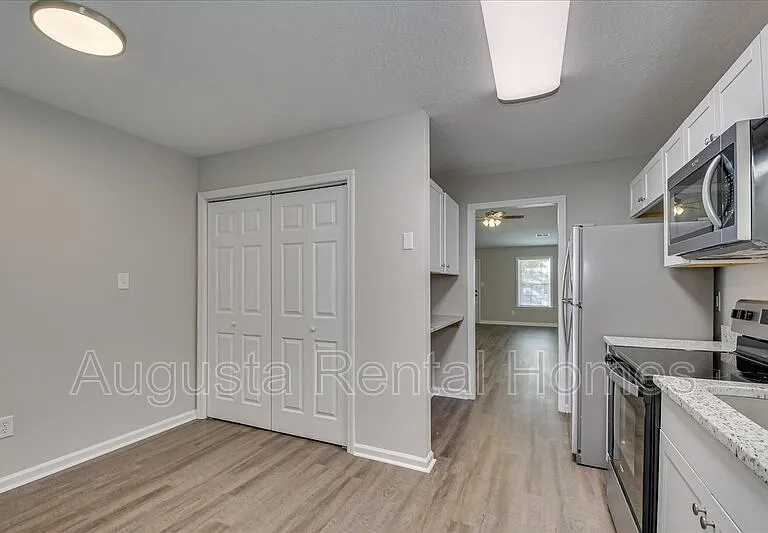 1531 Abby Way #1 — Photo 15