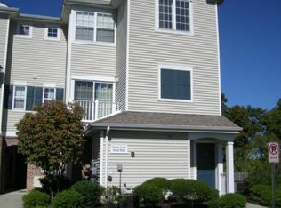 946 Nittany Ct S, Whitehall Township, PA