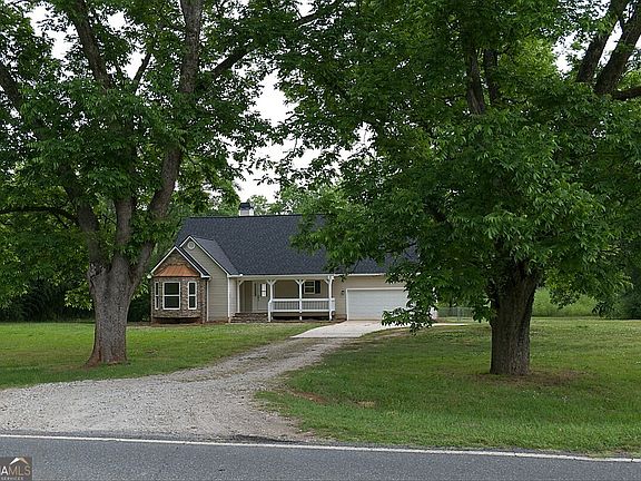 3rd image of 414 Buchanan Rd