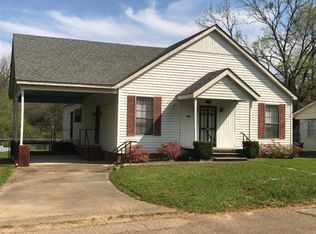 111 Woodstock St, Port Gibson, MS 39150