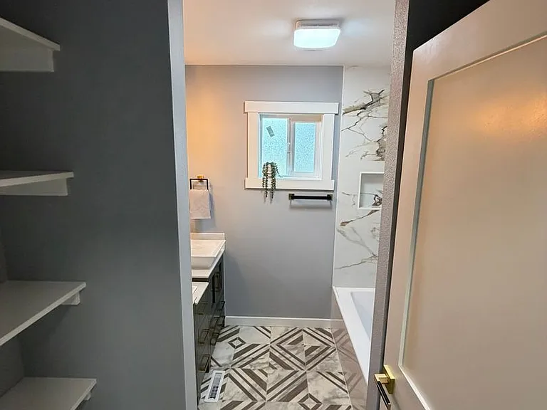 28411 Liberty Rd — Photo 9