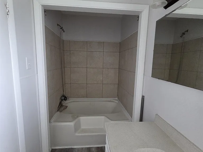 404 Puckett Rd — Photo 15