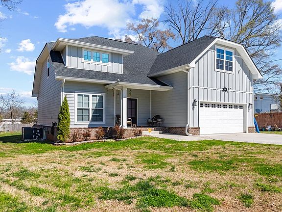4th image of 150 Nelson Dr
