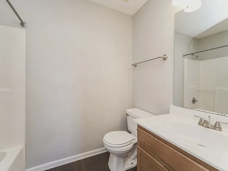 2700 Hampton View Ct — Photo 16