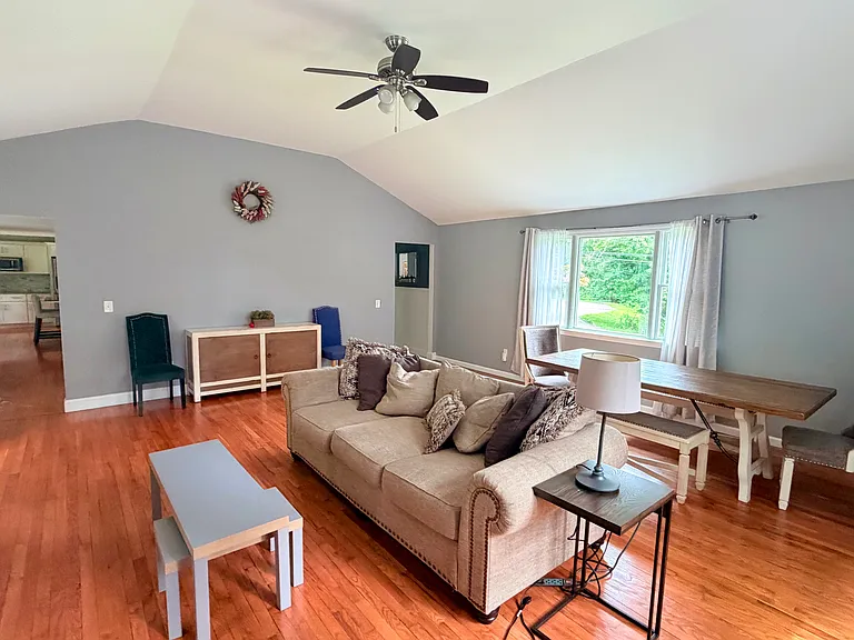 500 Wolcott Ln — Photo 10