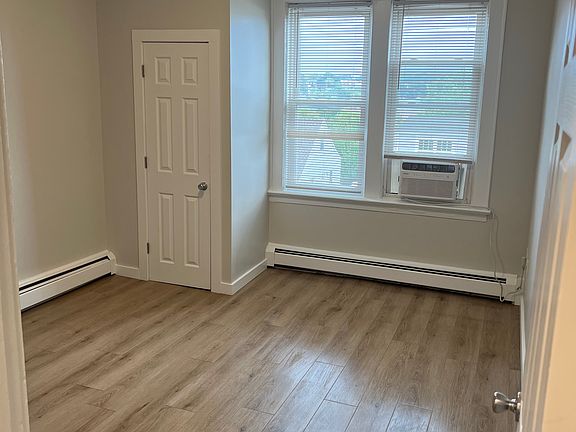 5th image of 12 Pershing Pl APT 2R