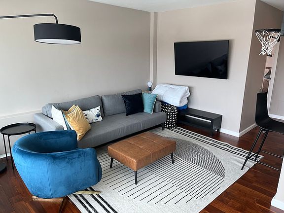 4th image of 555 E William St APT 11I