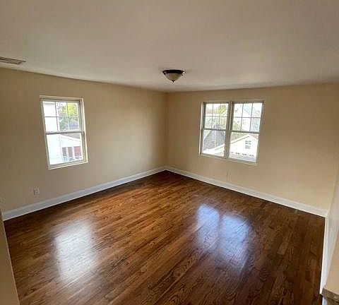 5th image of 38 East Ave Floor 2