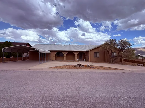 907 Yucca St, Truth Or Consequences, NM 87901