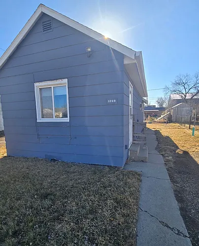 1208 Milwaukee St Photo 1