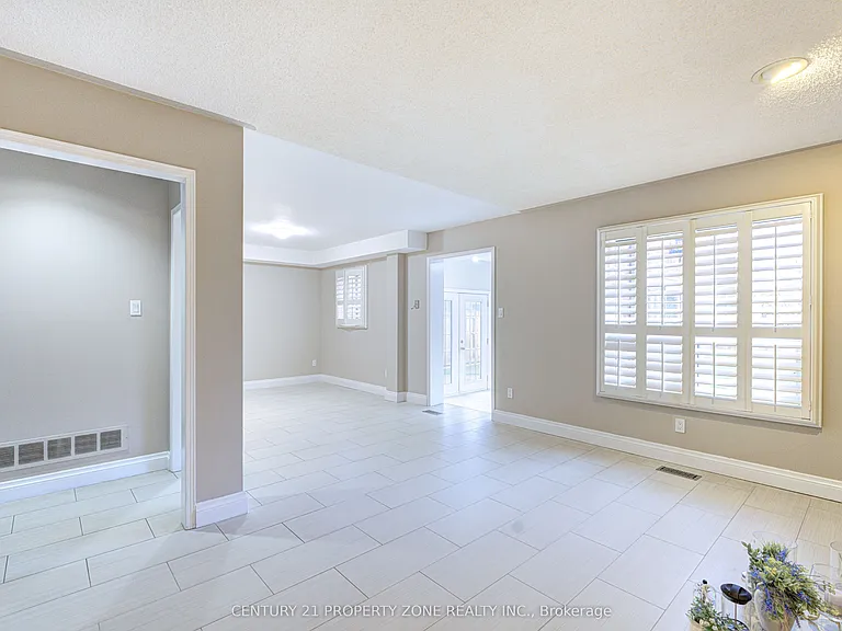 4 Compton Ct — Photo 9