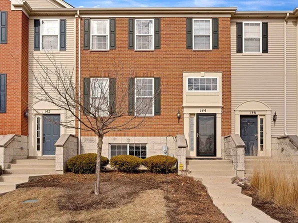 144 Jackson St, Gilberts, IL 60136