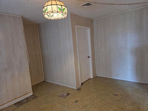 3rd image of 2906 Anderson Drive