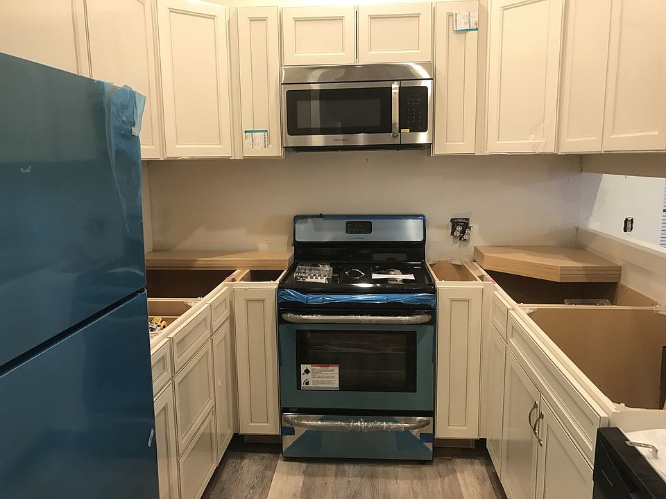 1st image of 2341 N Janssen Ave #1
