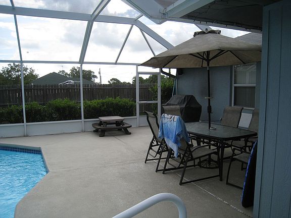 Poolside Entertaining Area