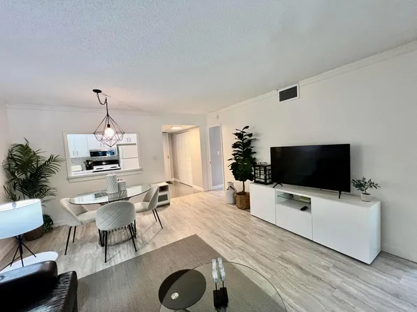 5640 SW 3rd Place #217, Margate, FL 33068